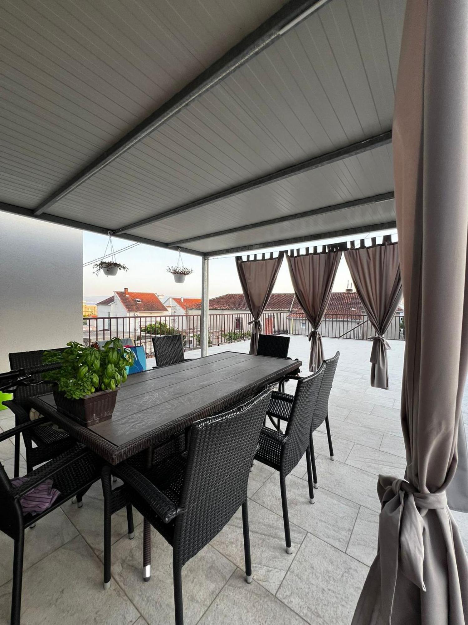 Mila Apartment Podstrana